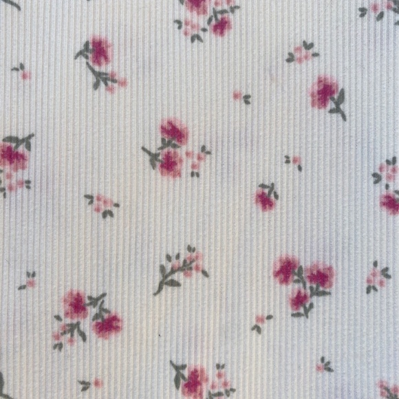 white and pink floral roses ribbed long sleeve top - Picture 6 of 9